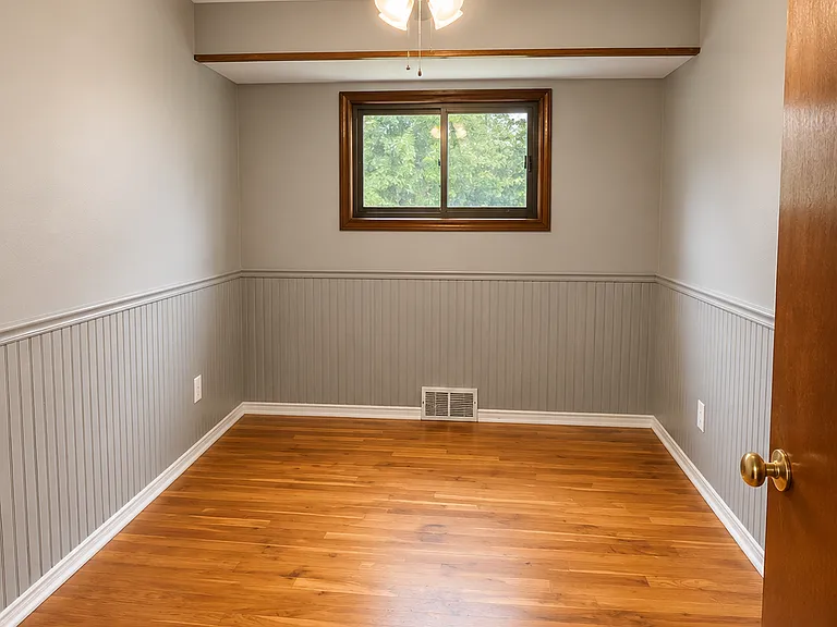 1655 Clover Ln — Photo 16