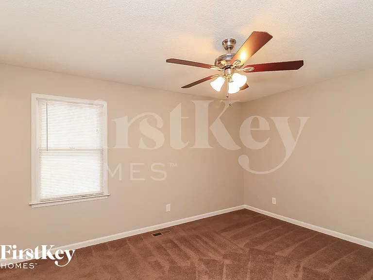 5531 Concord Cir — Photo 11