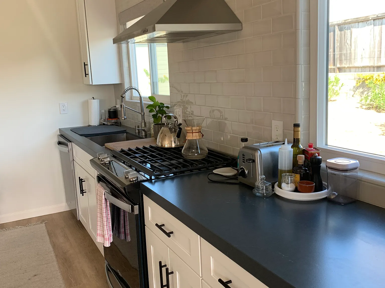 2 bed, $3,400 — Photo 2