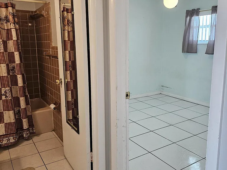 3601 Ocean Beach Blvd #8 — Photo 16