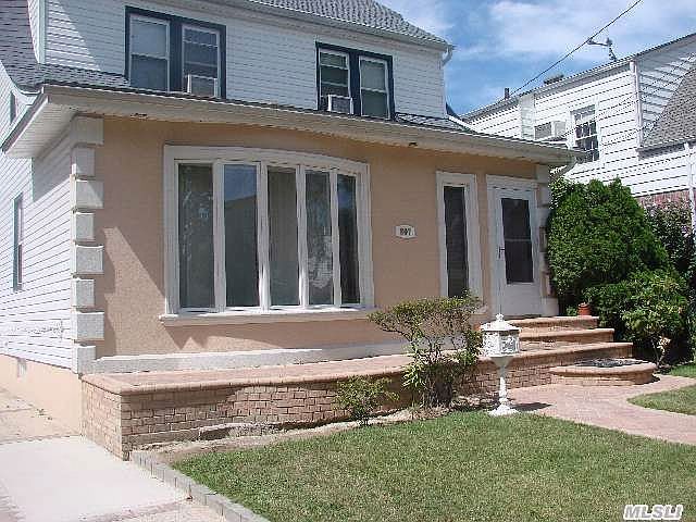 1st image of 807 S 8th St