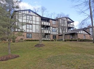 21 E Heritage Dr #E, Chatham, NJ 07928