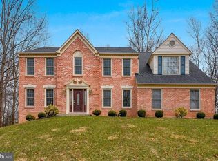 16425 Equestrian Ln, Rockville, MD 20855