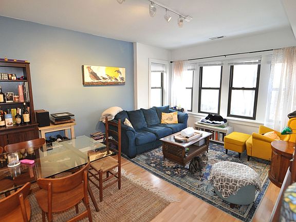 4th image of 1971 W Evergreen Ave #2F