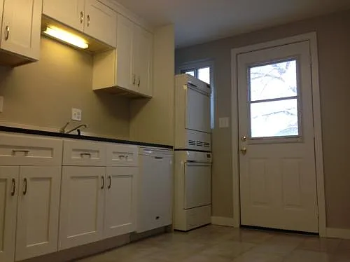 1302 S Coffman St #A — Photo 9
