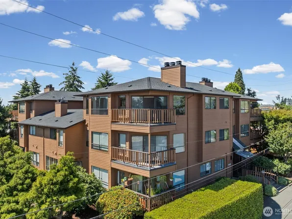15525 6th Avenue SW #14, Burien, WA 98166