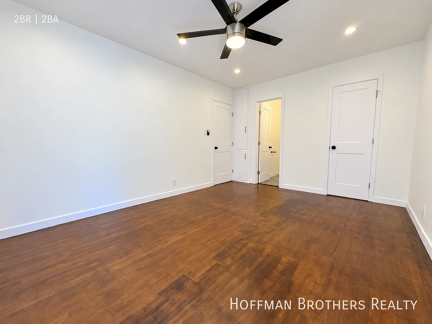 1020 N Edinburgh Ave — Photo 4