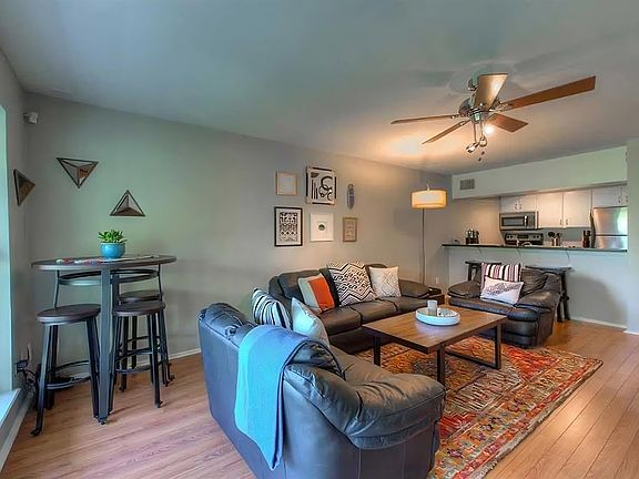 2nd image of 1818 S Lakeshore Blvd APT 35