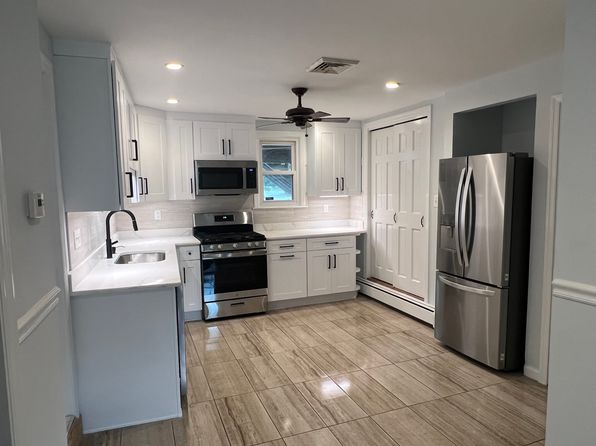 38 Hillsdale Rd