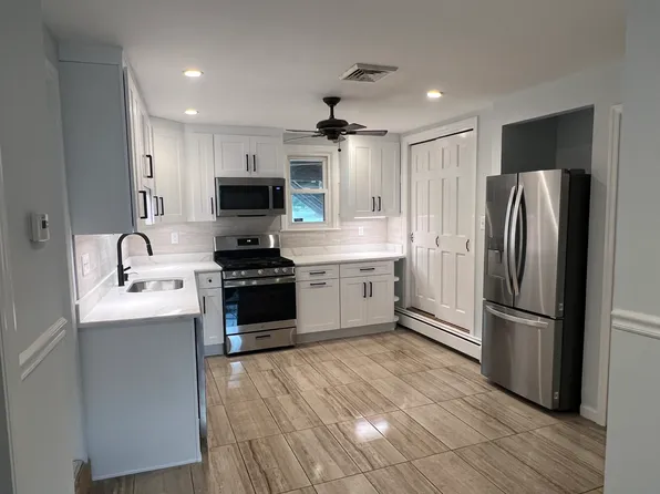 38 Hillsdale Rd, Edison, NJ 08820