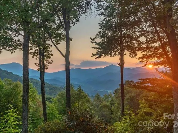 243 Red Oak Trl, Boone, NC 28607