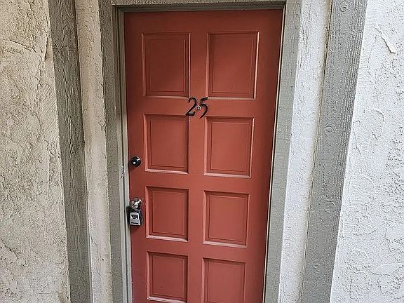 3rd image of 47 Dearborn Pl APT 25