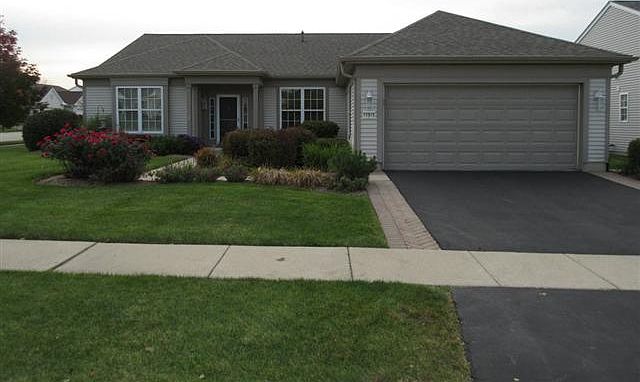 1st image of 11915 Bloomfield Dr