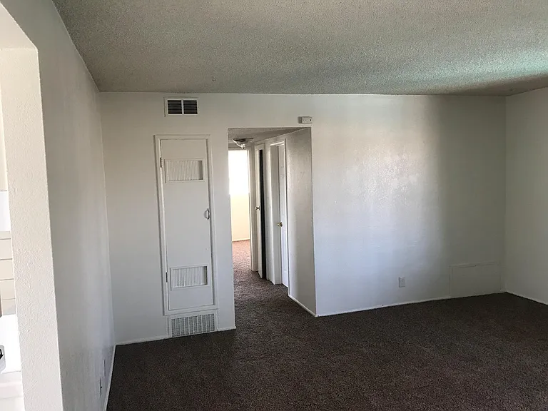 912 S Park Cir #11 — Photo 13