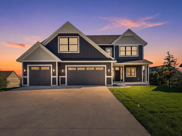 18742 Jarosite Ct, Lakeville, MN 55044