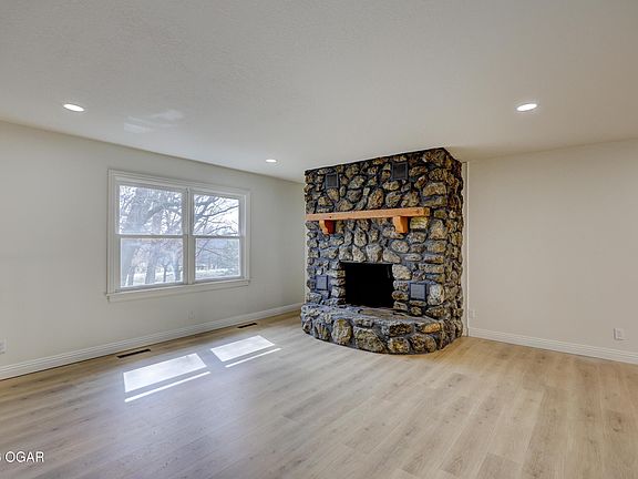 5th image of 17635 Cimarron Rd