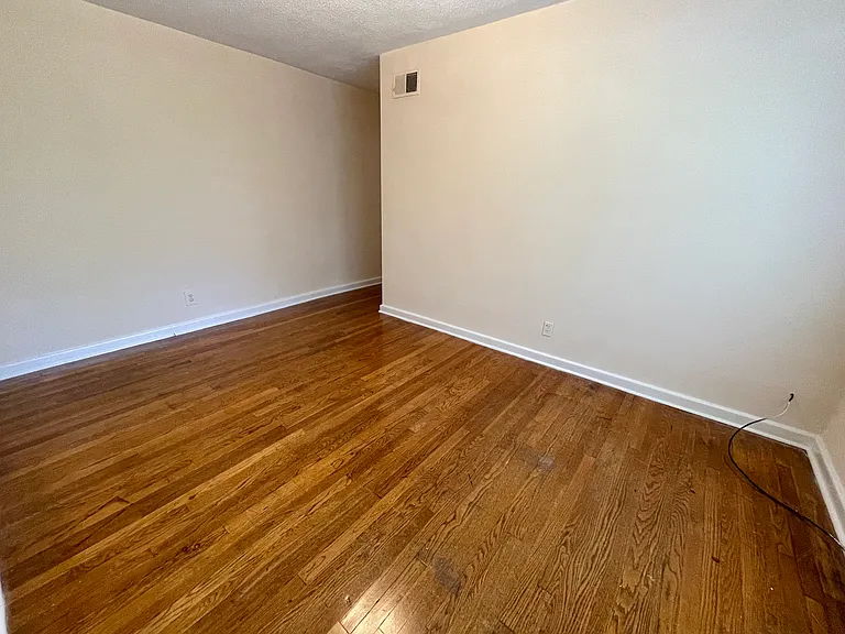 1663 Valley Ave — Photo 48