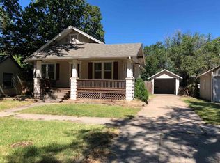 406 W 7th St, Newton, KS 67114