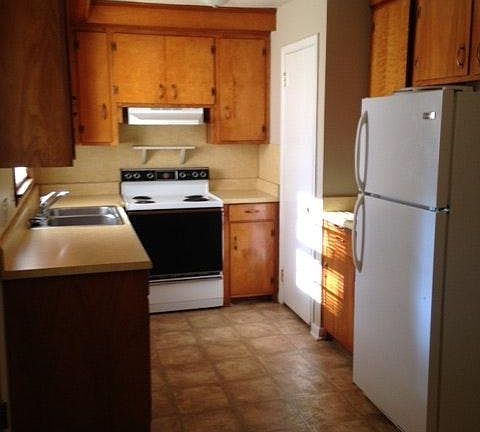 3rd image of 317 N Main St APT C