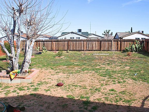 4th image of 10908 Aztec Ln