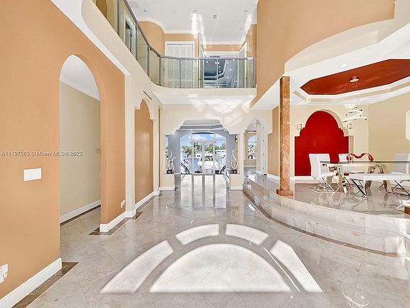 5th image of 7556 W Treasure Dr #0