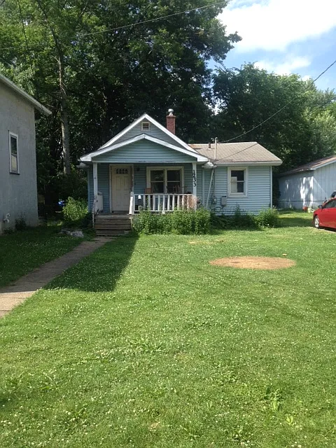 1233 Belle St SE photo 1