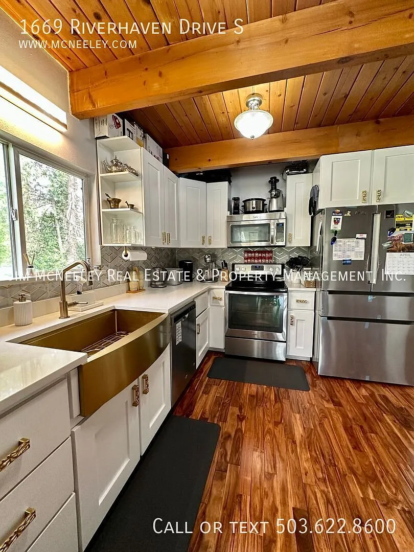 Modern Luxury Meets Secluded Riverfront Living | Fully Upgraded 2-Story Home — Photo 4