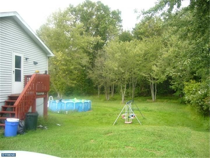 2nd image of 1319 Monmouth Rd