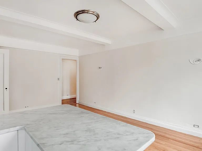301 E 21st St #12A — Photo 5