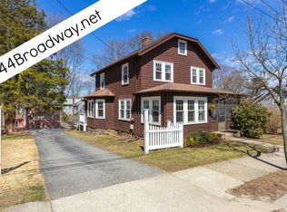44 Broadway, Stoneham, MA 02180