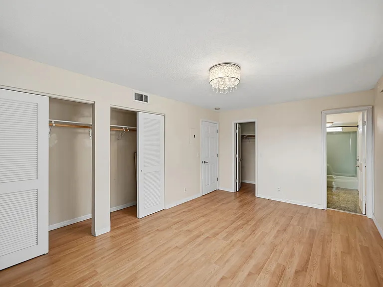130 NE 26th Ave #4090 — Photo 16