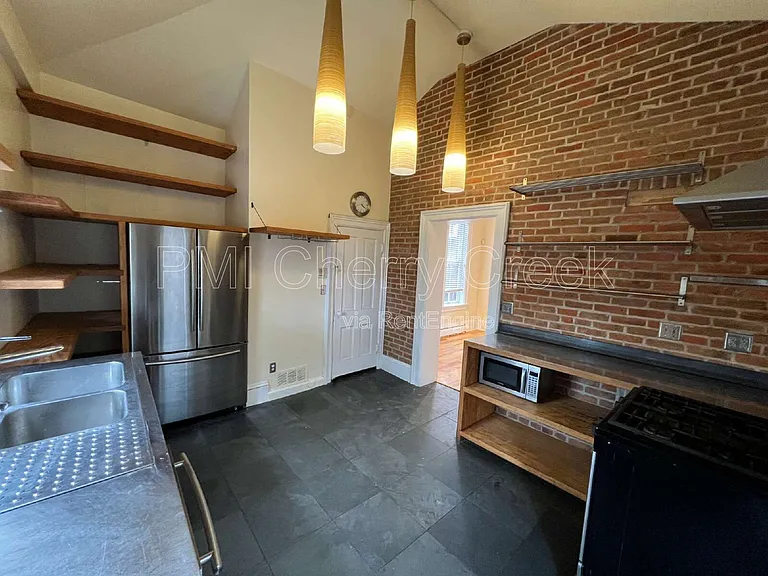 2545 Stout St — Photo 17