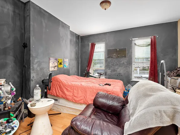 285 Lincoln Avenue image 19 of 36