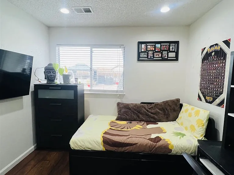 5895 Woodbine Pl — Photo 12