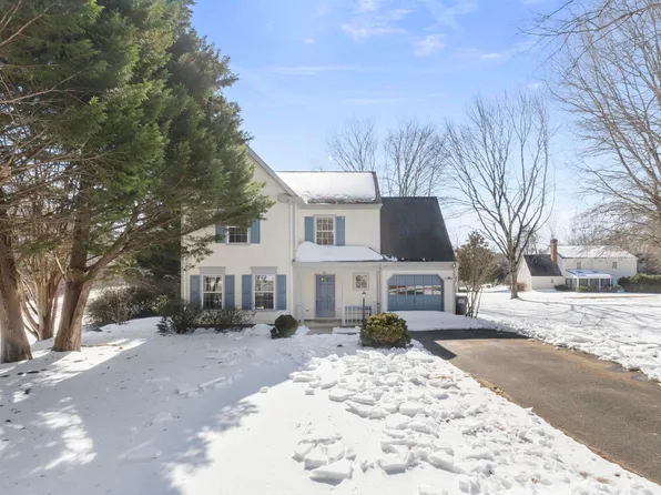 1889 Steeplechase Run, Charlottesville, VA 22911