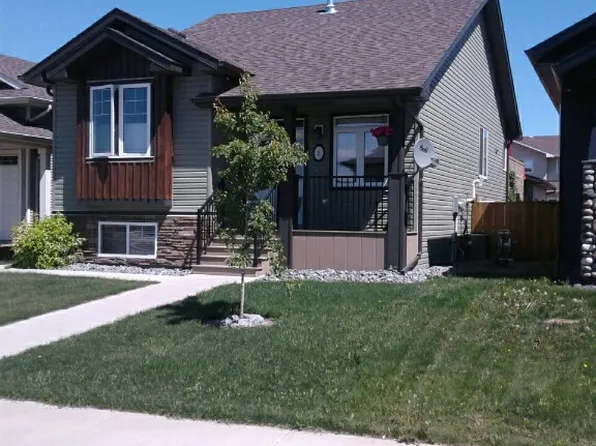 3 Richfield Cres #B, Sylvan Lake, AB T4S 0K4