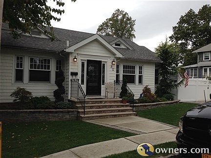 1st image of 82 Hillcrest Ave