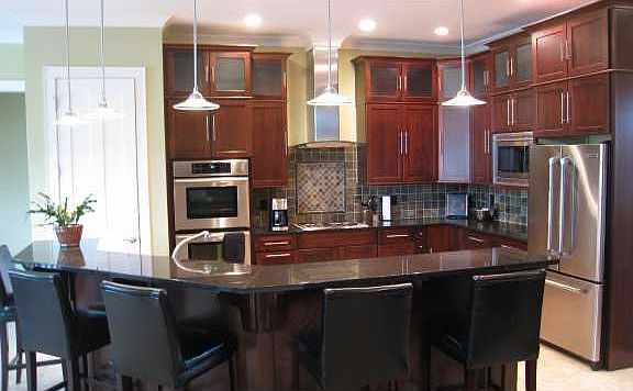 3rd image of 4925 Benthaven Dr E