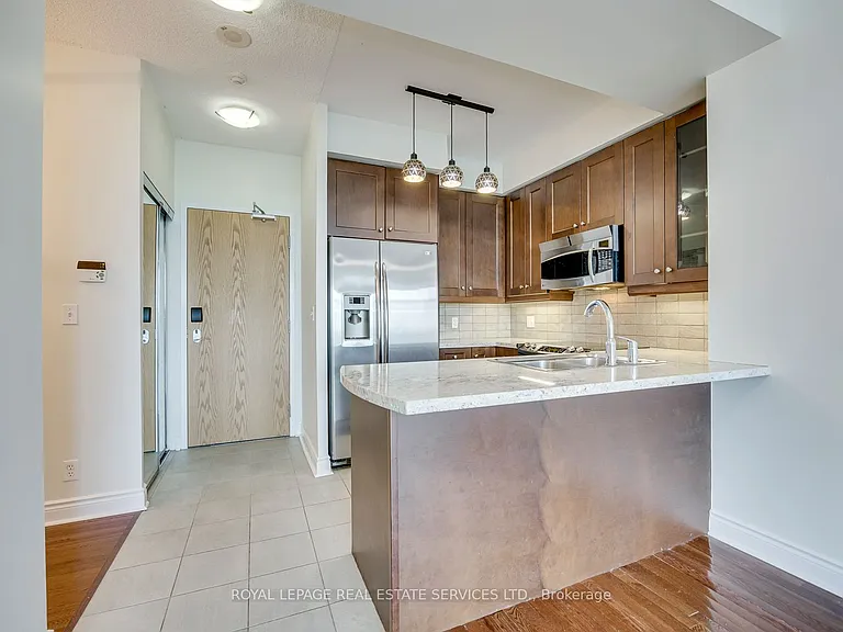 1900 Lake Shore Blvd W #701 — Photo 23