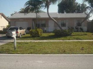 7698 SW 5th St, North Lauderdale, FL 33068