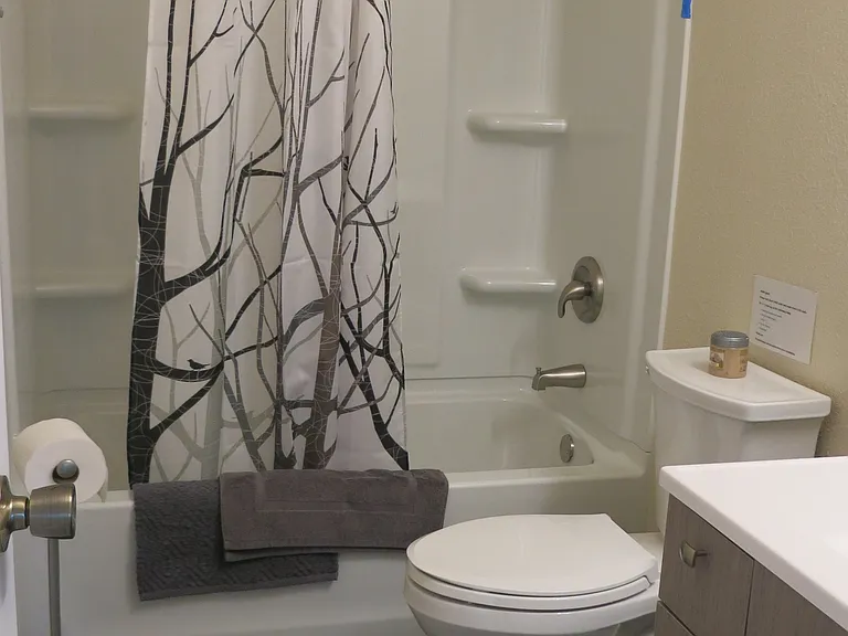 3475 Hope St #1 — Photo 20