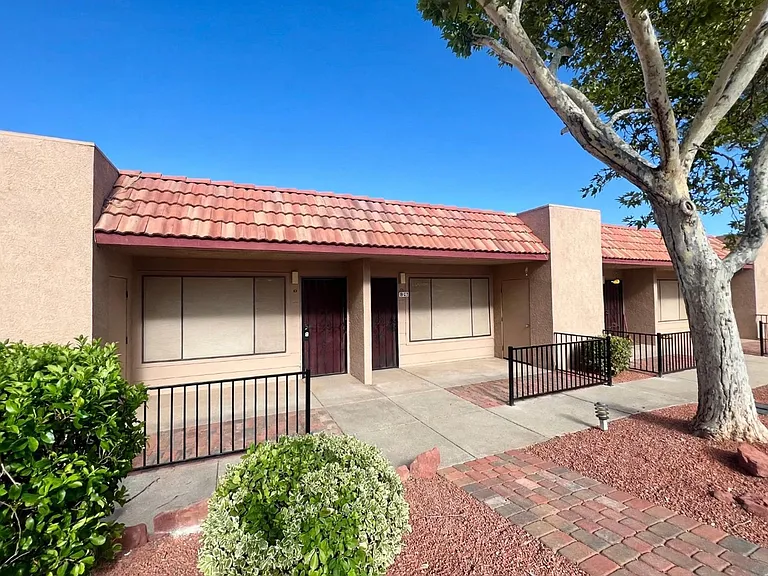Red Rock Villas — Photo 15