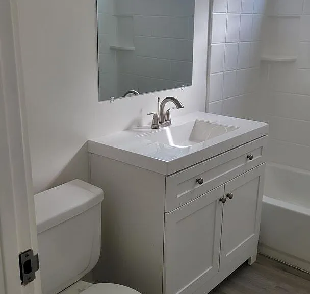 1621 Veteran Ave — Photo 4