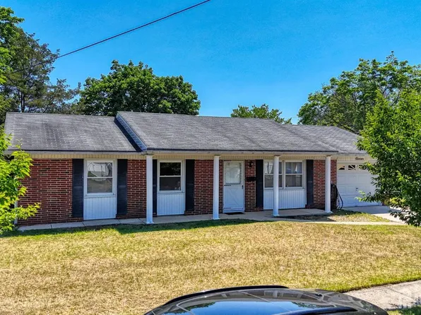 11 Cypress Dr, Monroe Township, NJ 08831