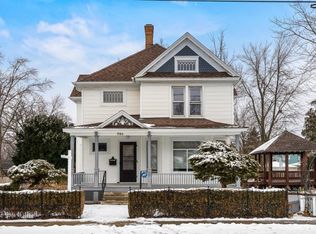 320 E 10th St, Lockport, IL 60441