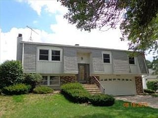 1st image of 4165 Victoria Dr