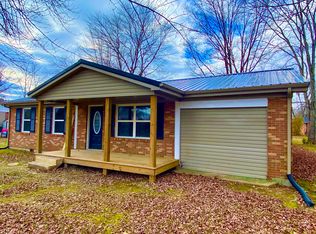 211 Airport Rd, Stanton, KY 40380