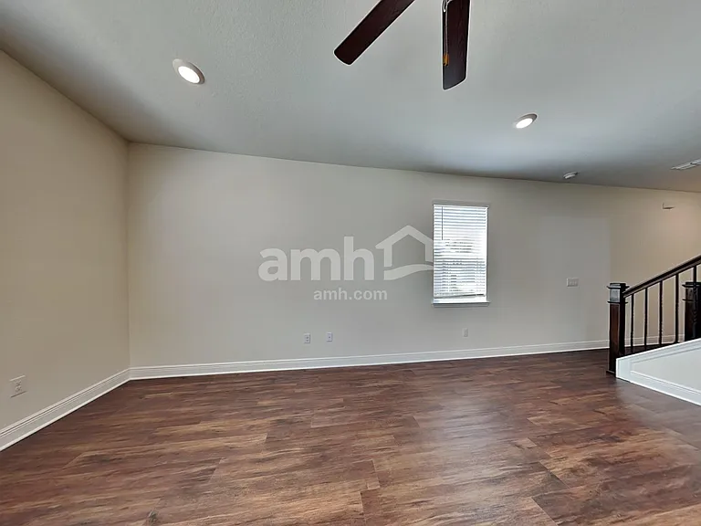 27207 Saint Andrews Ave — Photo 10
