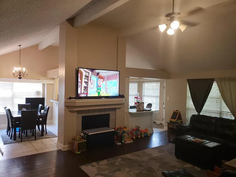 8010 Blackfin Dr — Photo 3