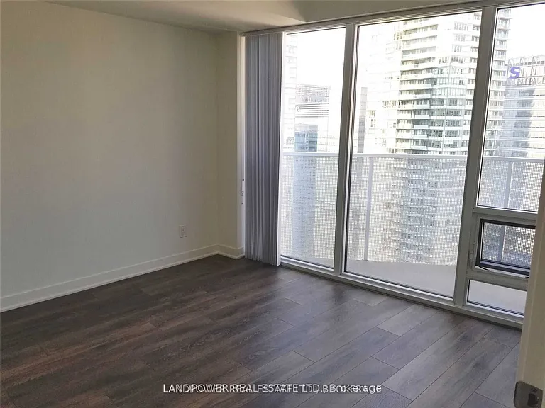 88 Harbour St #3603 — Photo 8